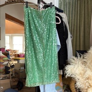 Stretch mint mermaid green sequin skirt sz small
